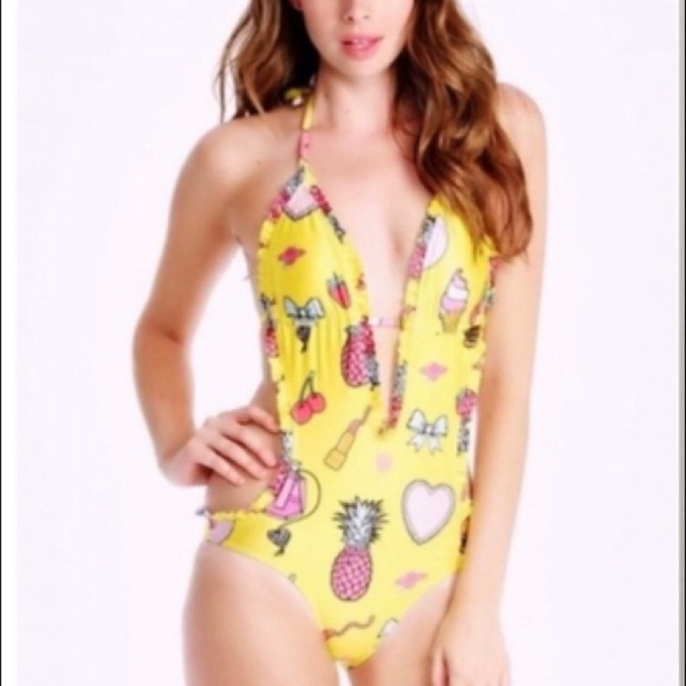 NEW WILDFOX SWIM S/M ONE PIECE